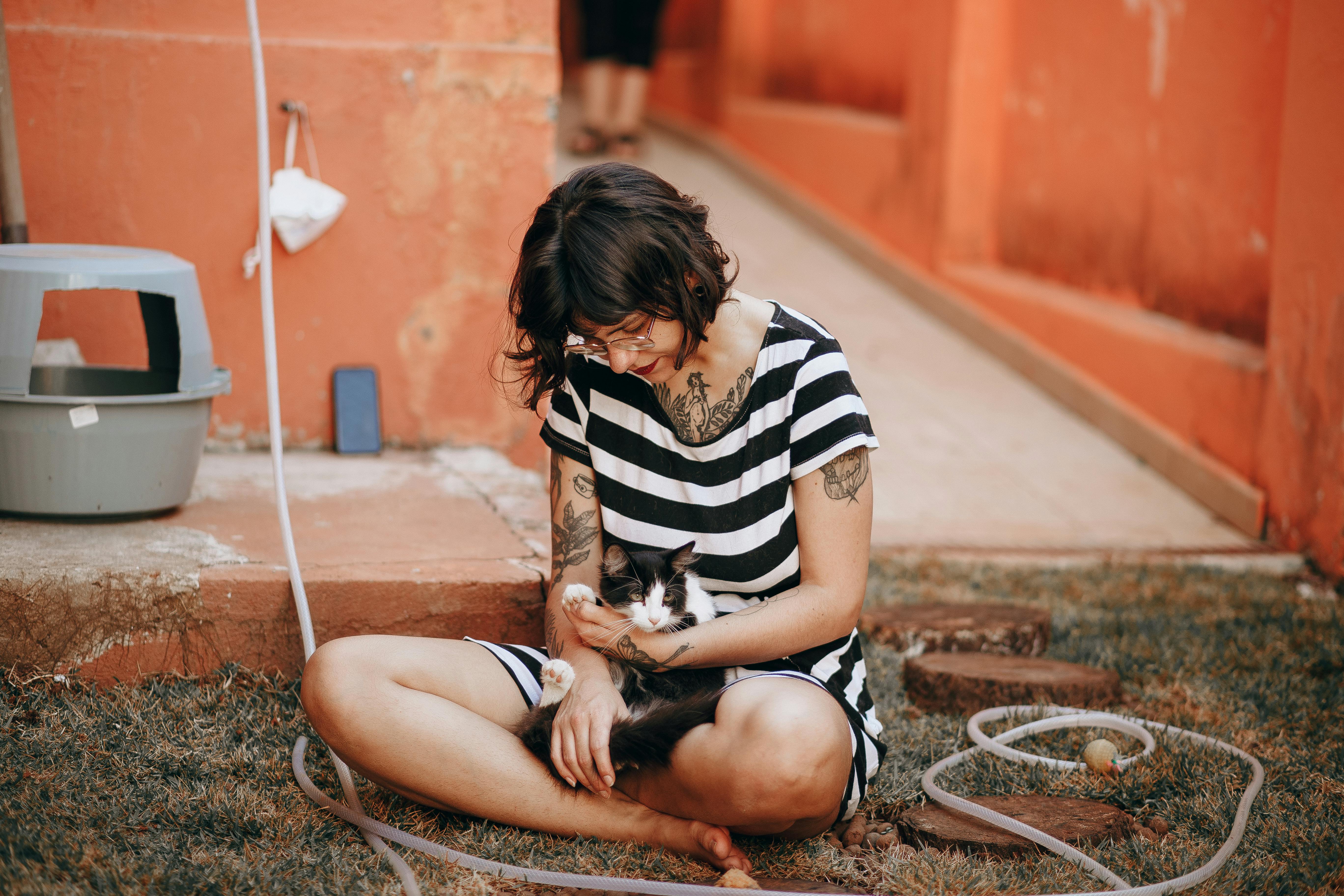 Le "Pet-Sitter idéal" selon la science : Ce que les chiens attendent vraiment de leur gardien humain